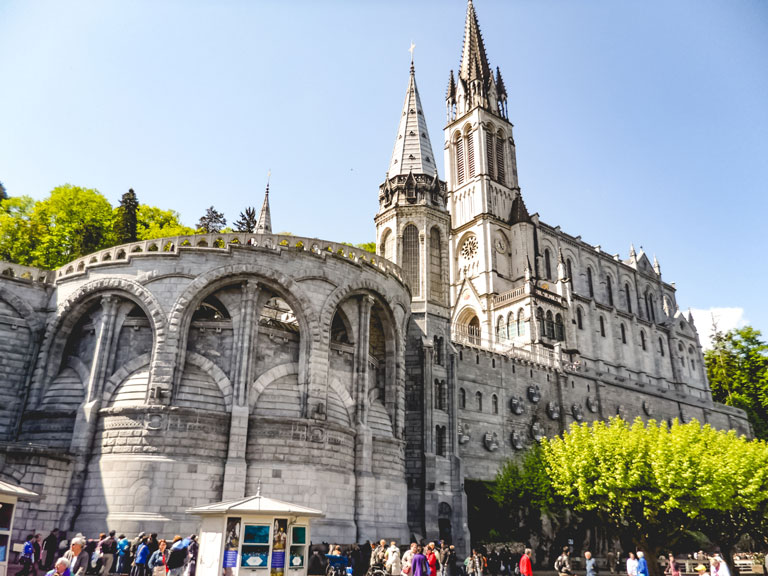 Grand site de pèlerinage de notre dame de Lourdes 