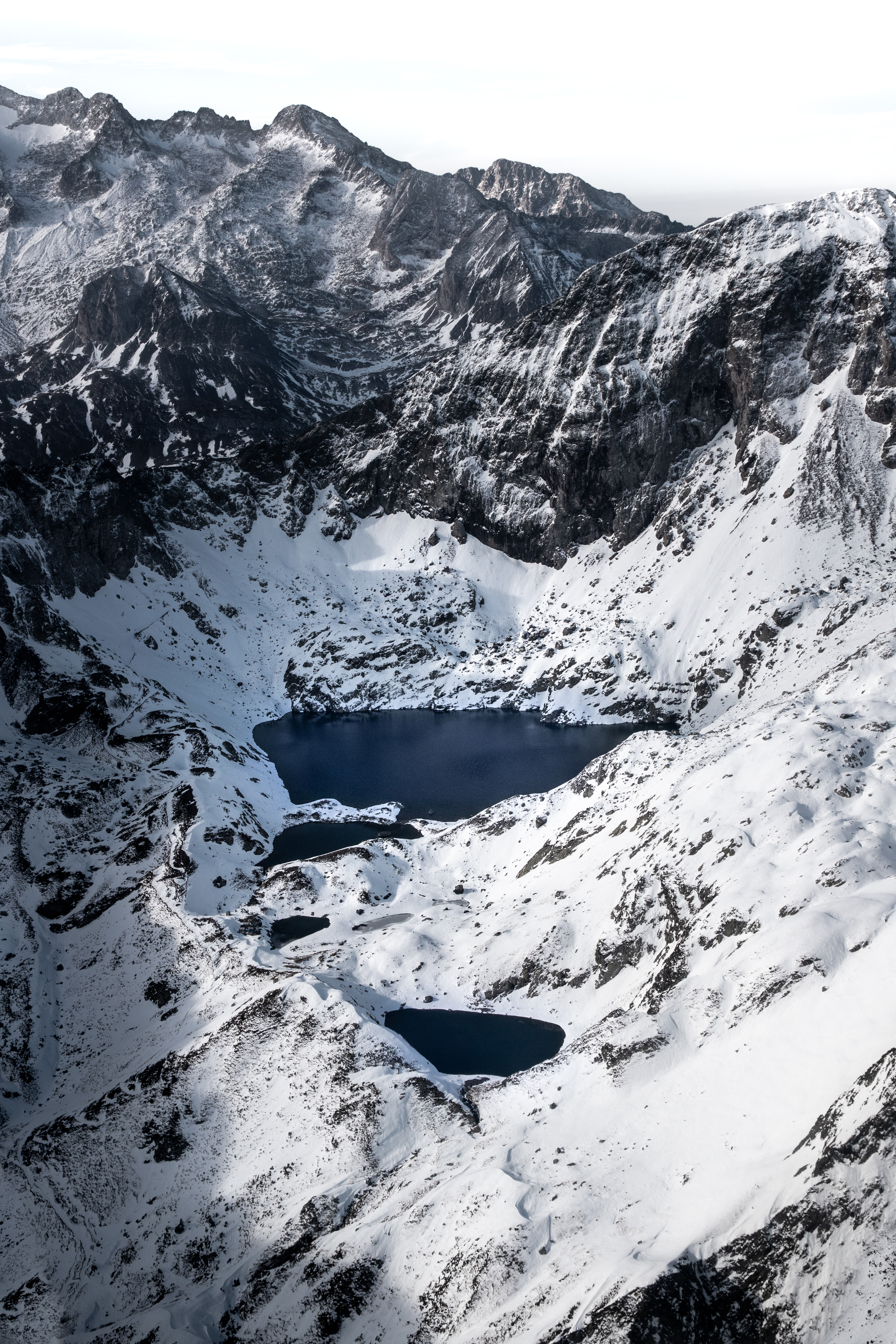 Découvrez les lacs glacières lors d'un vol en planeur au dessus des Pyrénées - Crédit Photo @Morgane Monneret