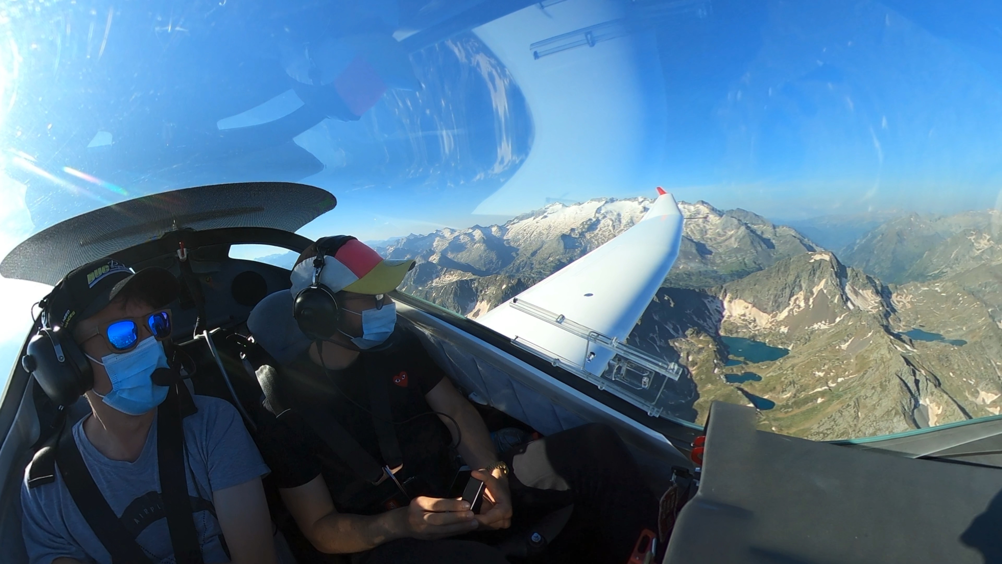 Vol en planeur au dessus des Pyrénées avec un pilote expérimenté - Crédit Photo @Morgane Monneret