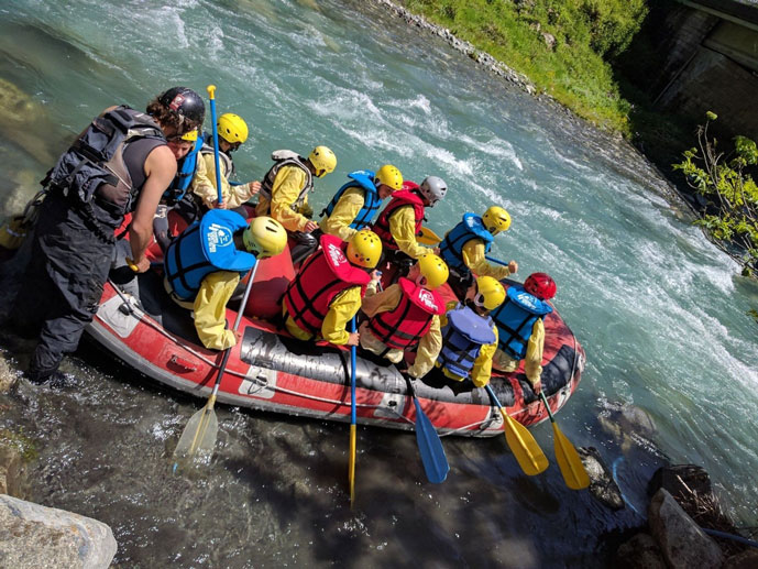 Le rafting, une aventure sportive et rafraichissante - Propriété de l'agence Outdoor - Pyrénées Trekking