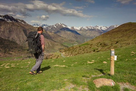Randonnée sportif au sommet avec un guide - Propriété de l'agence Outdoor - Pyrénées Trekking